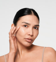 Load image into Gallery viewer, Senegence Silk Primer and Pore Minimizer