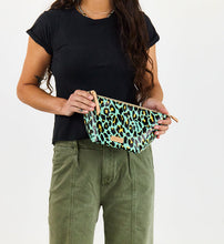 Load image into Gallery viewer, Tool Kit Large Laguna