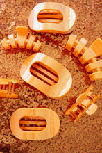 Load image into Gallery viewer, Flat Round Hair Clip | Medium | Showbiz