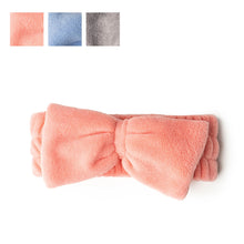Load image into Gallery viewer, Lemon Lavender® Take A Bow Ultra Plush Spa Headband
