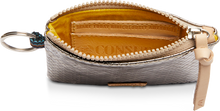 Load image into Gallery viewer, Pouch Kyle
