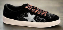 Load image into Gallery viewer, Another Round Blk Sequin Tennies
