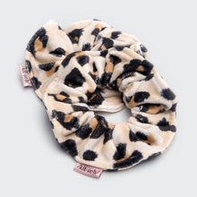Load image into Gallery viewer, Towel Scrunchies - Leopard
